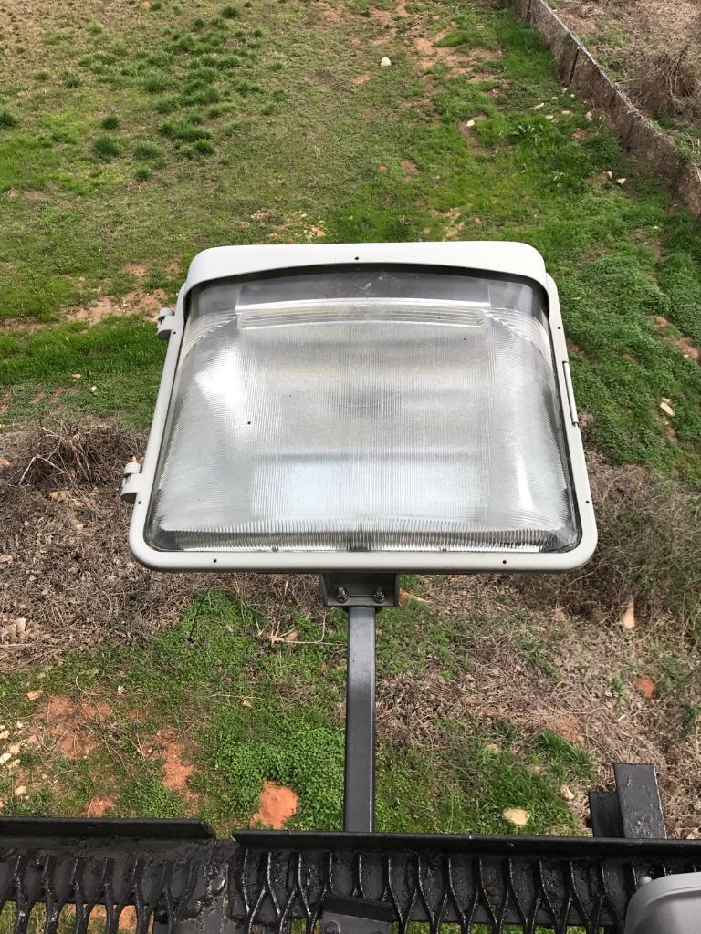 <strong><em>Higher-wattage metal halide light </em></strong>