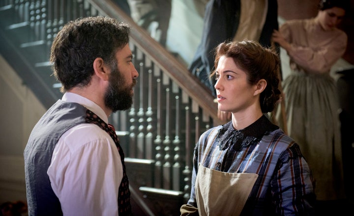 <p>Dr. Jed Foster meets Nurse Mary Phinney.</p>