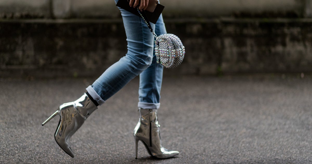 Skinny Jeans, Bell Sleeves And CrossBody Bags Can Cause Back Pain