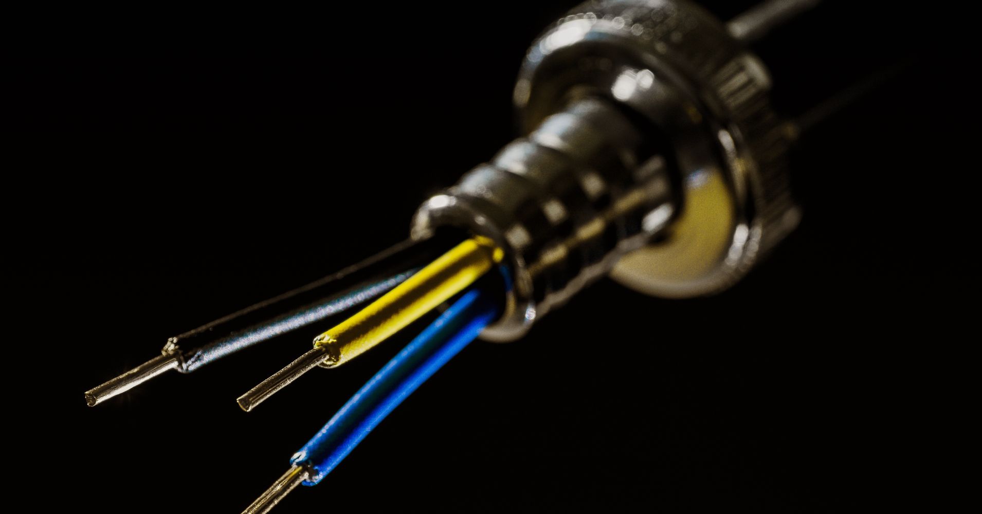 how-to-negotiate-a-lower-cable-bill-without-cutting-the-cord-huffpost