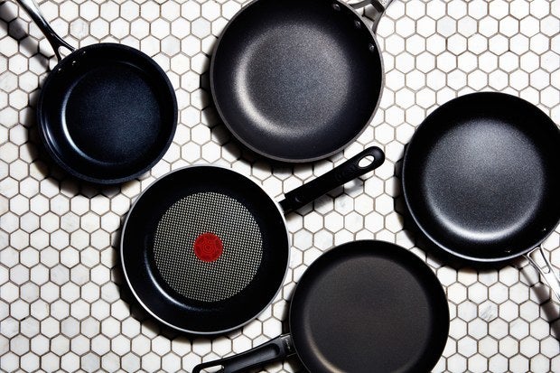 Clockwise from top left: Kyocera Ceramic Coated Nonstick 8" Fry Pan; Calphalon 10" Signature Nonstick Fry Pan; Scanpan Classic 9.5" Fry Pan; Cuisinart Contour 10" Hard Anodized Open Skillet; T-fal Professional Total Nonstick Thermo-Spot Heat Indicator 10.5" Fry Pan