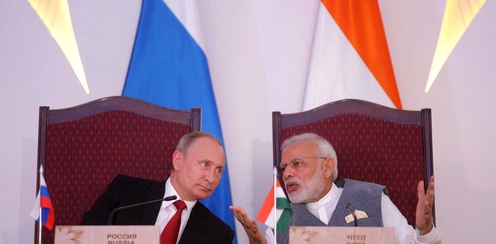 Could neo-nationalist leaders join hands across the world? Vladimir Putin (Russia) and Narendra Modi (India) in Goa, 2016. 