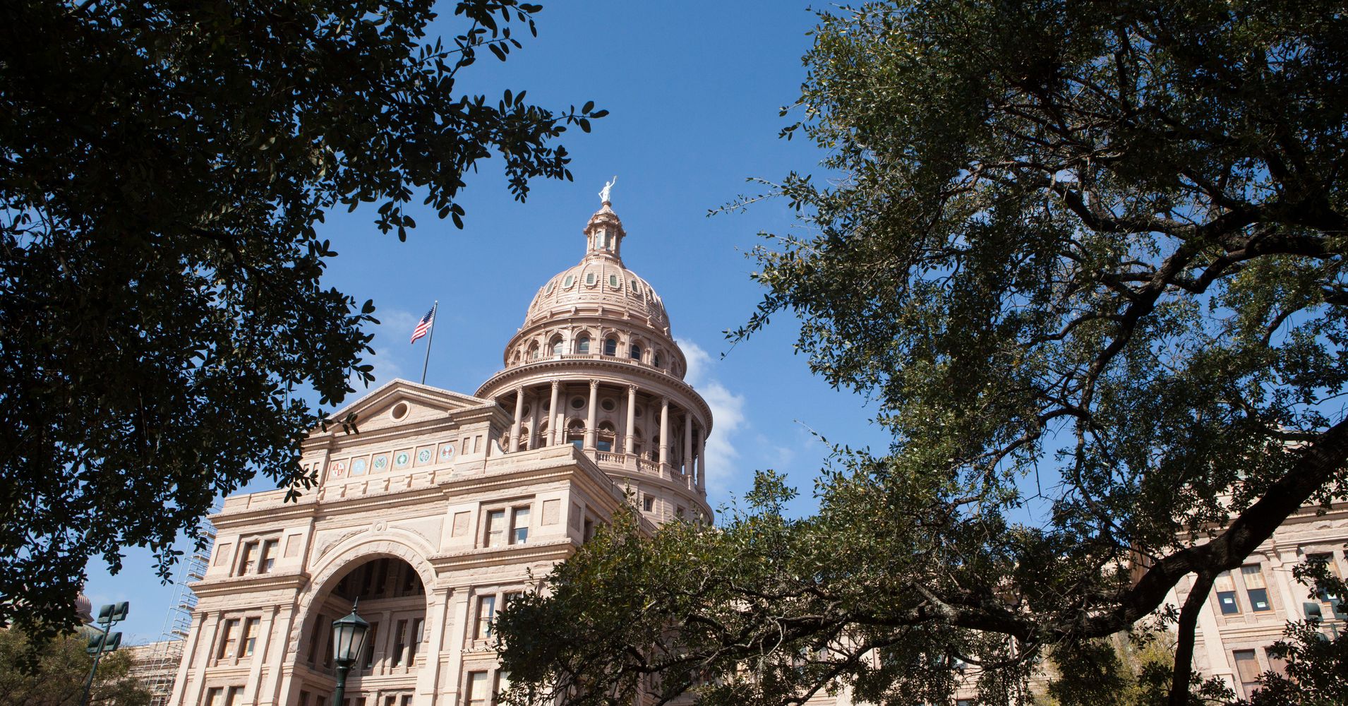 texas-police-ask-the-state-not-to-crack-down-on-sanctuary-cities-huffpost