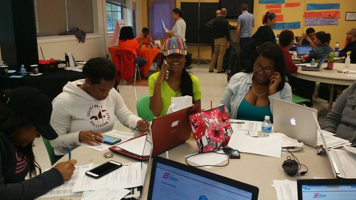 <p>Enroll America volunteers call uninsured consumers to offer enrollment help.</p>