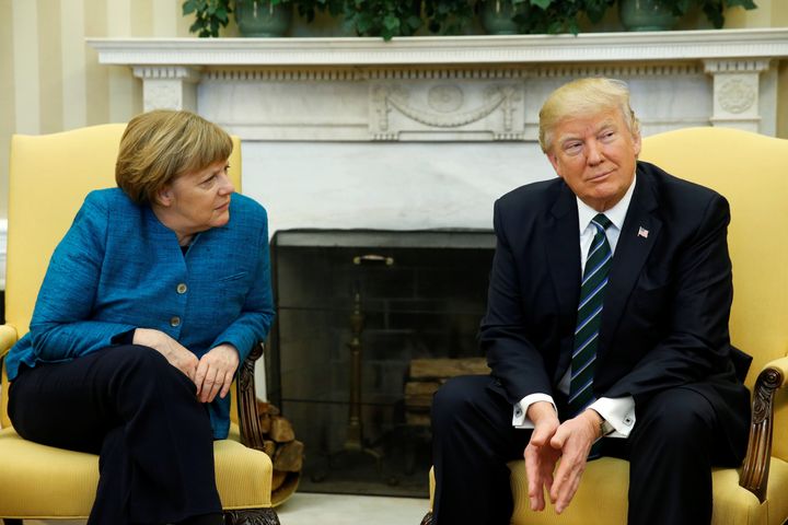 Merkel and Trump before the cameras in the Oval Office