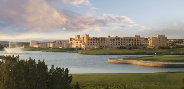 Exterior view of the Hilton Santa Fe Buffalo Thunder