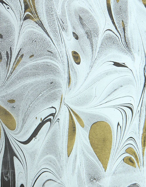 <strong>Fluid is a marbelized design.</strong>