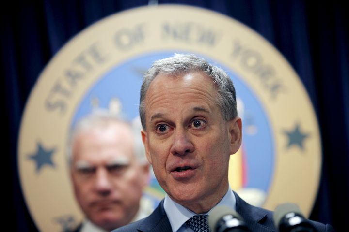 New York Attorney General Eric Schneiderman has reportedly tapped public-corruption expert Howard McMaster to examine the Trump administration.