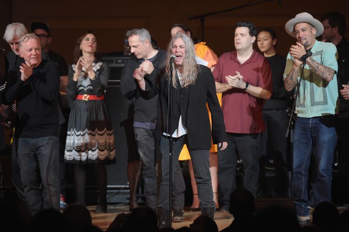 The concert ends with a sing-along of Patti Smith’s ‘People Have the Power.’
