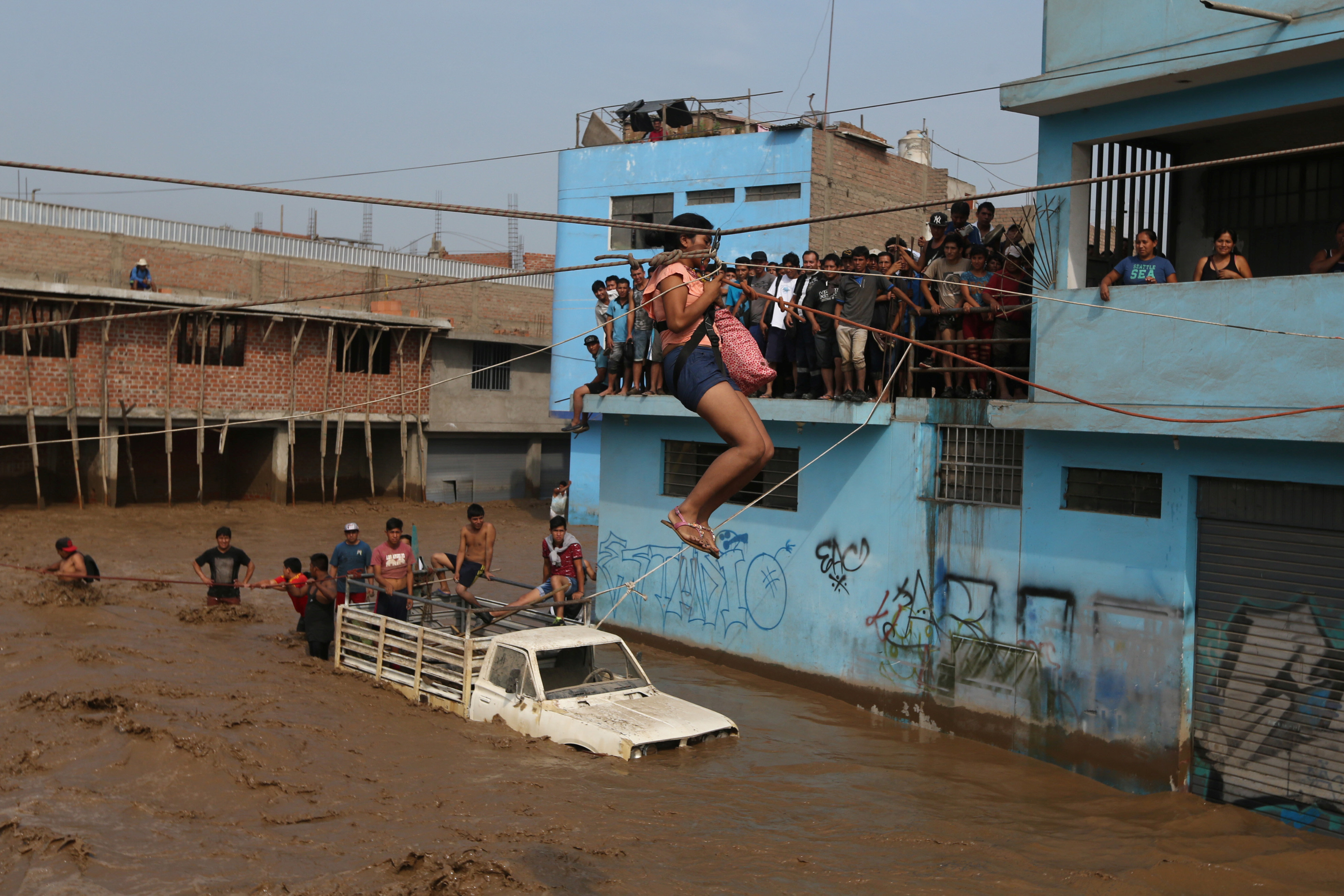 Las brutales imágenes de las inundaciones en Perú