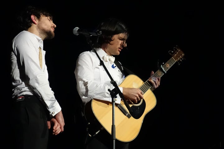 <p>Scott Avett and Seth Avett, Charlotte, North Carolina (December 31, 2016).</p>