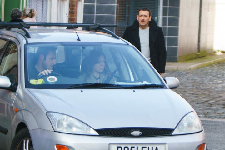 Peter is devastated when he sees Toyah leaving her estranged husband 