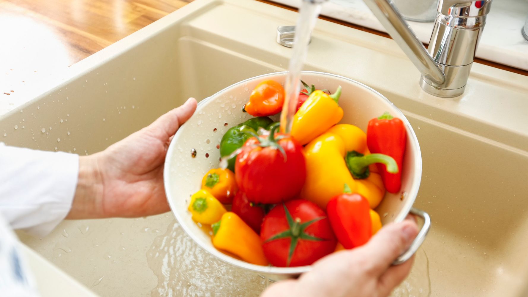Why washing fruits and veggies with water is not enough – Koparo Clean