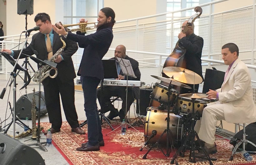 miguel Alvarado, sax; Darren English, trpt; Louis Heriveaux, keys; Crag SHaw, bass; Dave Potter, drums