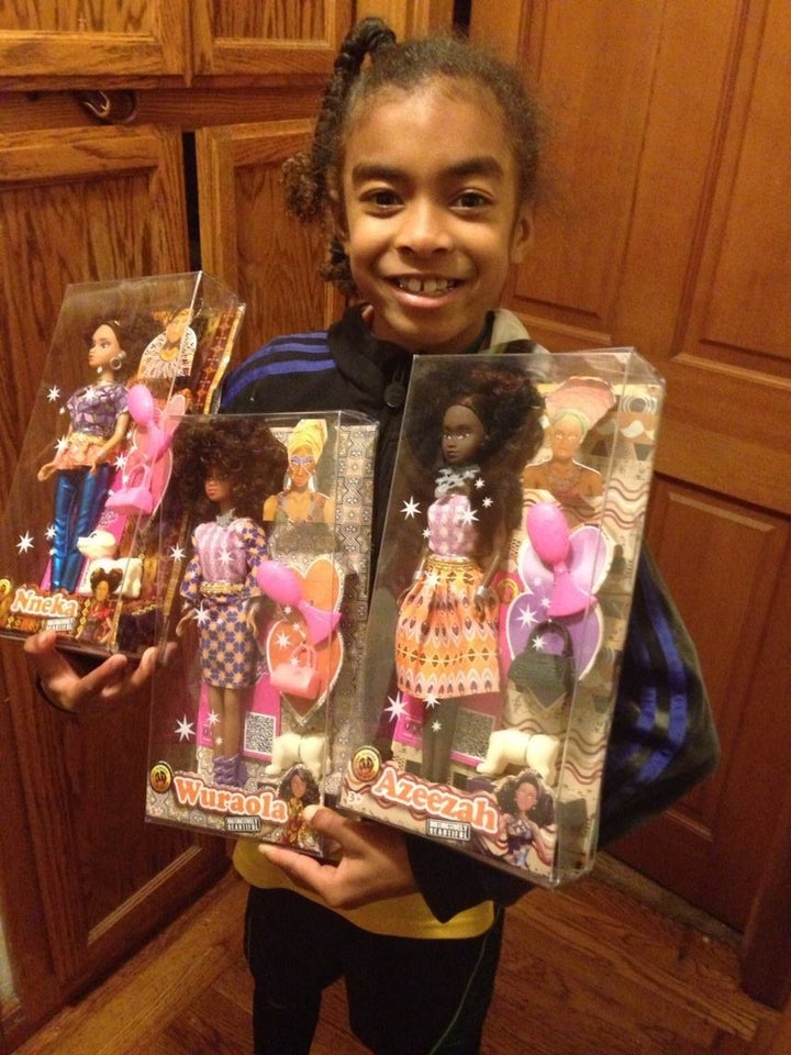<p>Queens of Africa dolls</p>