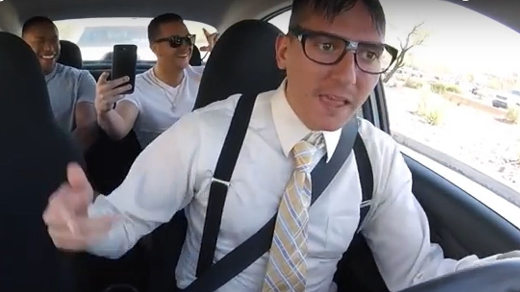 Nerdy Uber Driver Blows Passengers Away With His Mad Rapping Skills Huffpost Weird News 3735