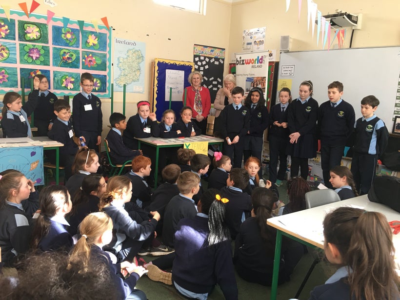 <em>4th Class (10 year old) pupils grill the budding entrepreneurs with fantastic questions!</em>