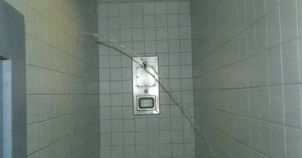 Autopsy Photos Of Inmate Allegedly 'Boiled' To Death Raise Questions