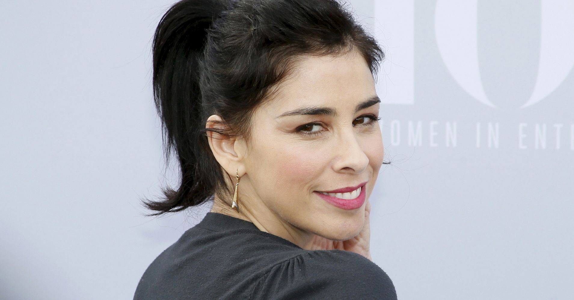 Sarah Silvermans I Love You America Picked Up By Hulu Huffpost