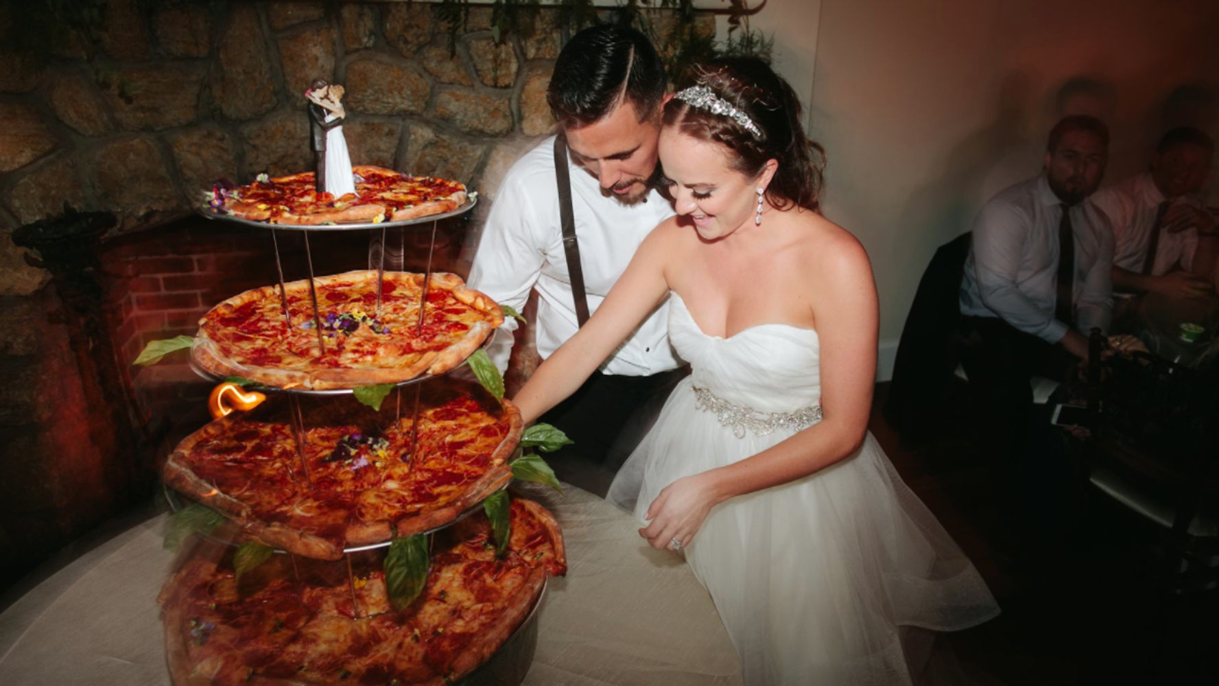 Two Pizza Lovers Got Married And Served Pizza Instead Of Wedding