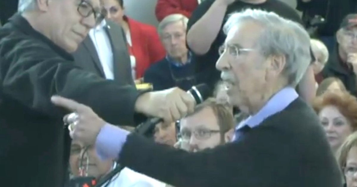 Auschwitz Survivor Confronts ICE Director: 'History Is Not On Your Side' | HuffPost Latest News