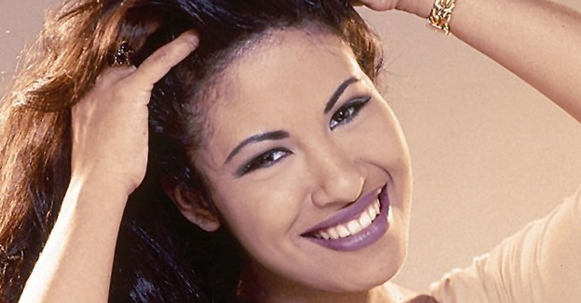 9-life-lessons-everyone-can-learn-from-selena-quintanilla-huffpost