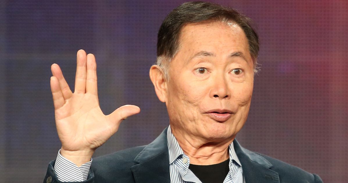 Джордж такеи. Джордж Такей. Джордж Такей молодой. What is George Takei's background?.