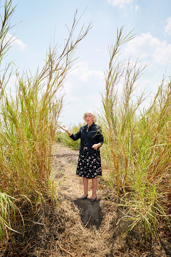 Margriet and I discuss where to take her portrait. Blantyre, Malawi, 2016.