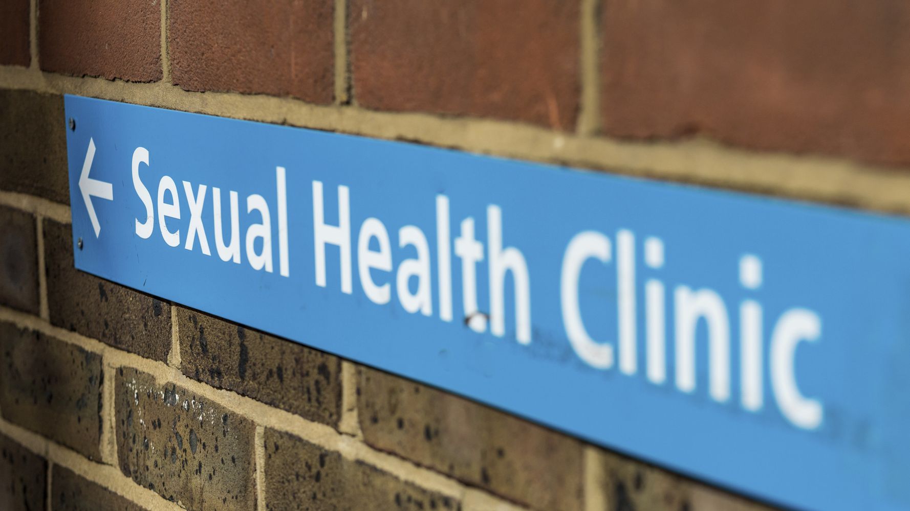 Patients With Urgent Symptoms Struggling To Access Sexual Health Clinics Huffpost Uk Life