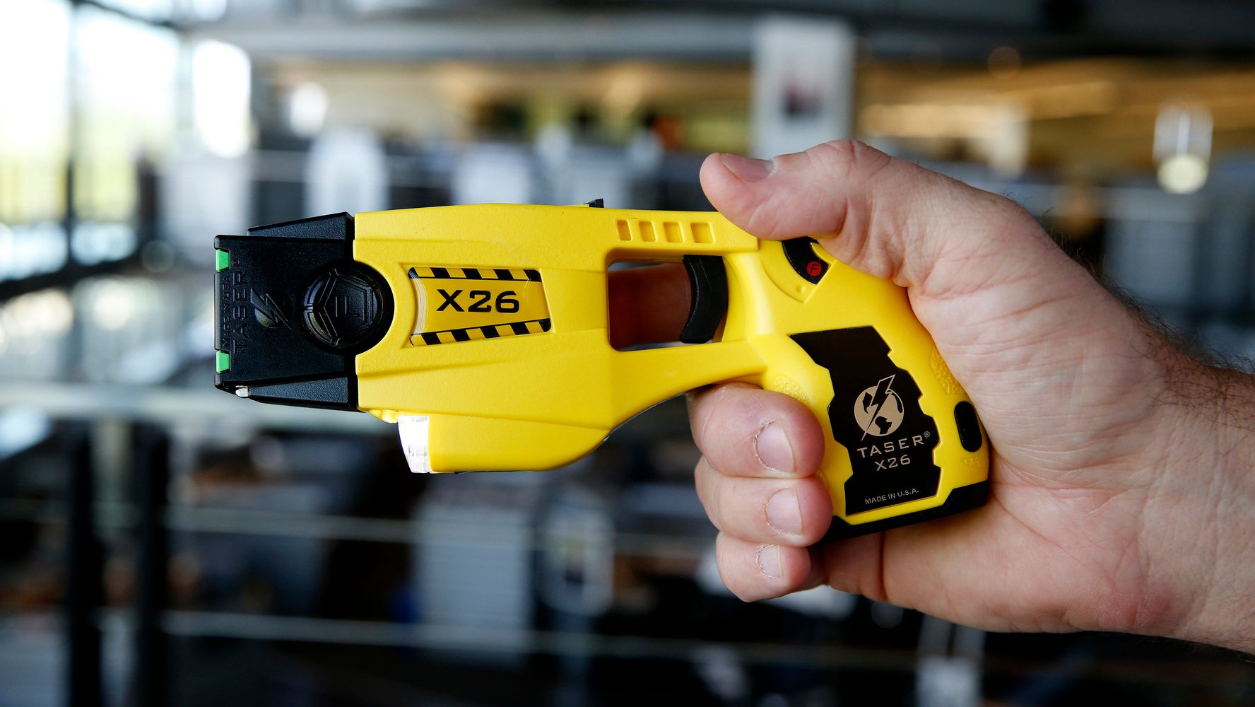 The Company Formerly Known As Taser Goes All In On Police Body Cameras Huffpost 0982