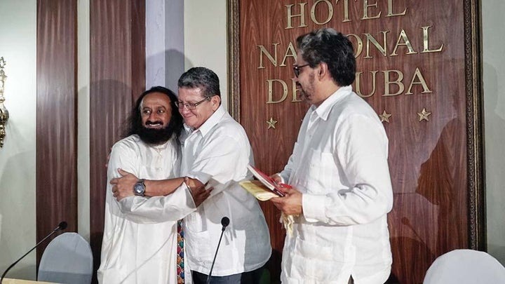 <p>Sri Sri Ravi Shankar greets Colombia’s FARC Leaders, Iván Márquez and Pablo Catatumbo, in a peace-building mission. </p>