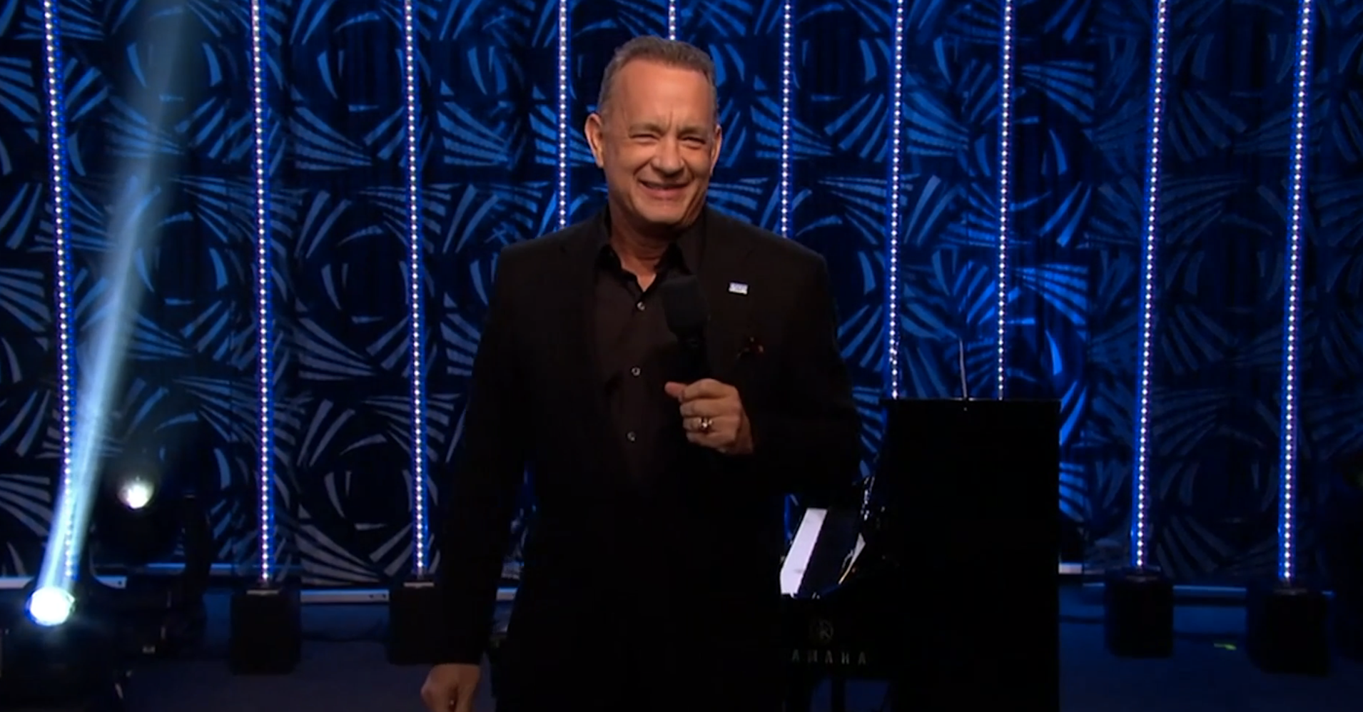 Tom Hanks Goes Full Dad Using Internet Slang HuffPost