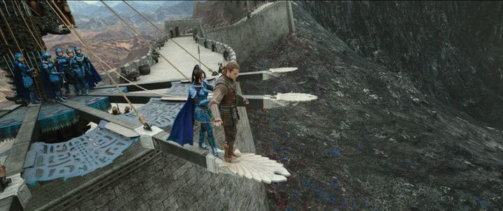 Commander Lin Mae (played by Jing Tian) trains William Garin (played by Matt Damon), stoking romantic tensions. 