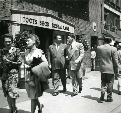 <strong><em>Toots Shor and Joe DiMaggio, Det. Grosso’s boyhood hero, outside famed restaurant</em></strong>