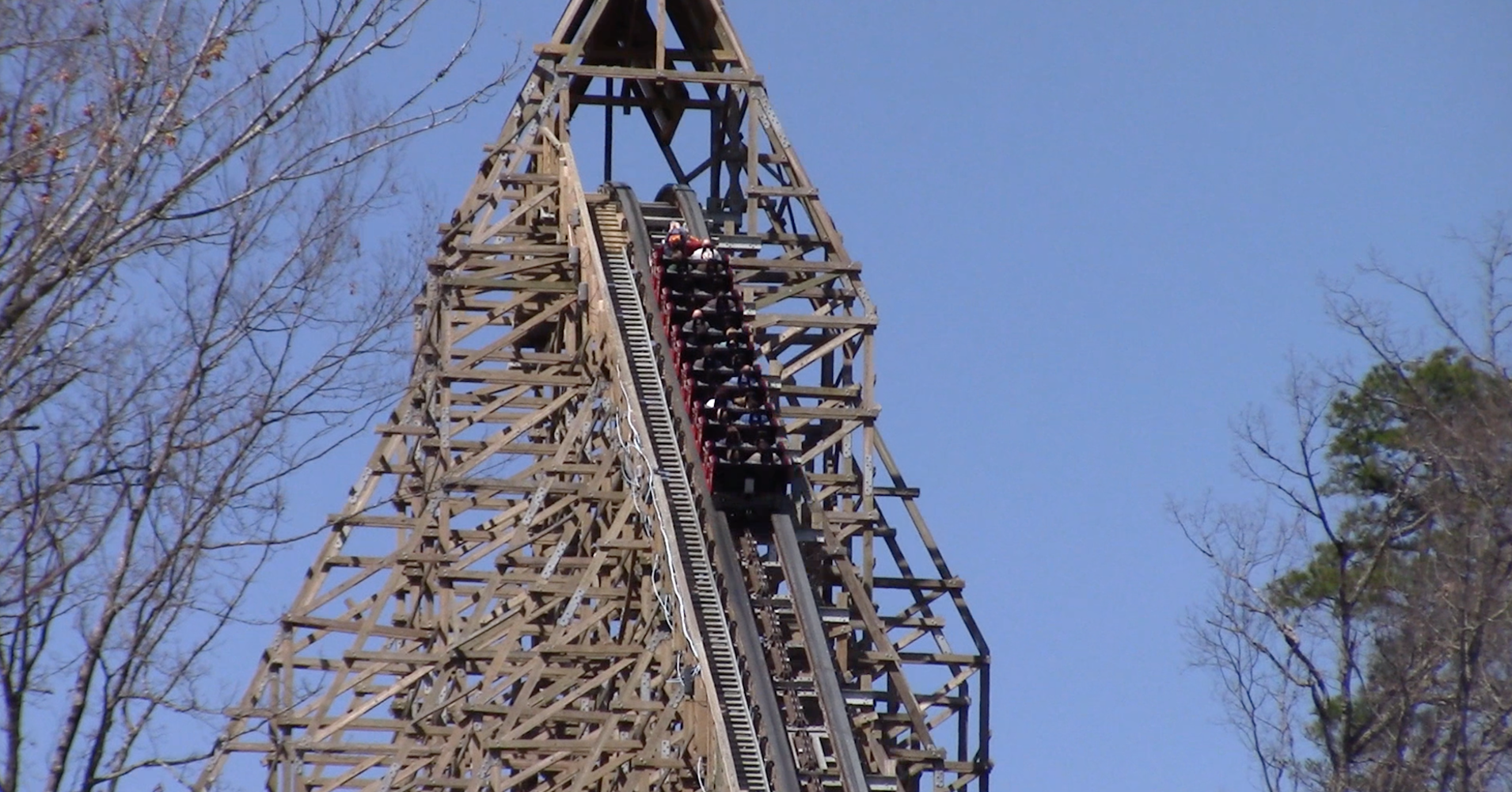 This is the Worlds First Launched Wooden Roller Coaster and it's