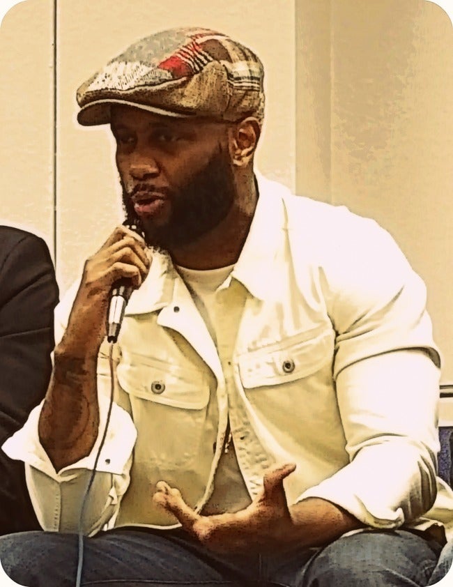 Stephan a designer w/ <a rel="nofollow" href="https://www.theaddisonandclark.com/" target="_blank">www.theaddisonandclark.com