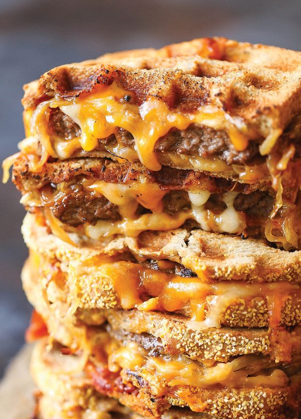<strong>Get the <a href="http://damndelicious.net/2016/10/30/patty-melt-grilled-cheese/" target="_blank">Patty Melt Grilled C