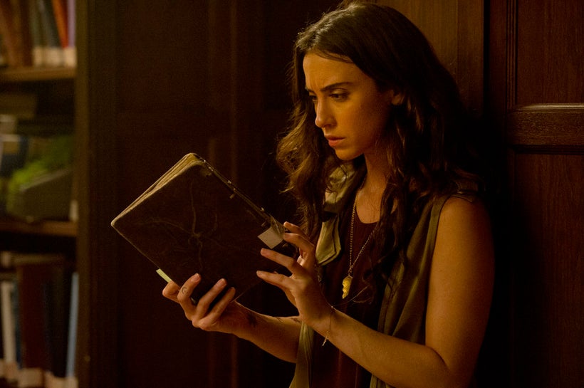 Films Et Séries Tv Avec Stella Maeve Do You Believe in Magic? Stella Maeve of 'The Magicians' Kinda Does