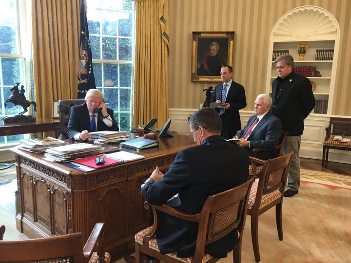 <strong>Trump Speaking with Putin in the Oval Office</strong>