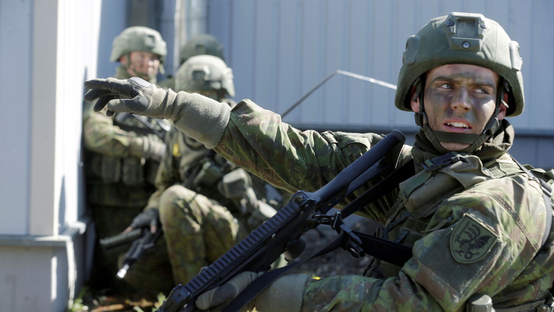 Lithuania To Push Military Spending Above Nato Target | Huffpost The  Worldpost