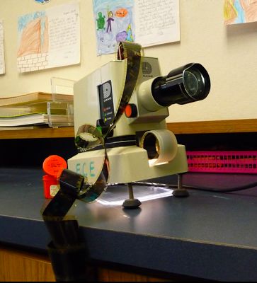 The filmstrip projector: This classroom dinosaur hypnotized students using sheer boredom. 
