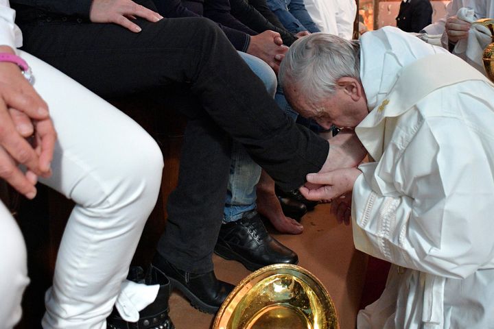 Pope Francis washes the feet of 12 inmates at the Paliano prison, south of Rome, Italy on April 13, 2017.