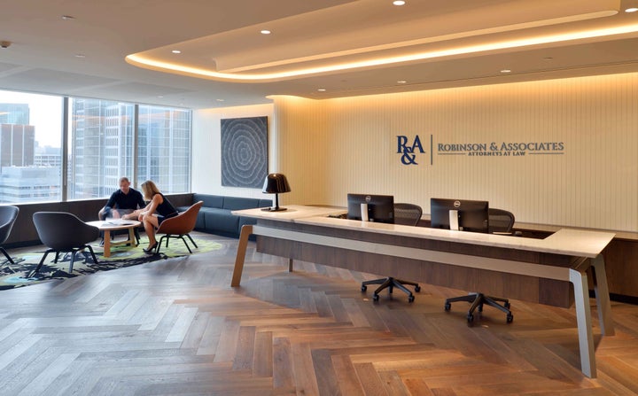 <p>Bruce Robinson & Associates has been practicing criminal law & personal injury in the state of Maryland for over 20 years. </p>