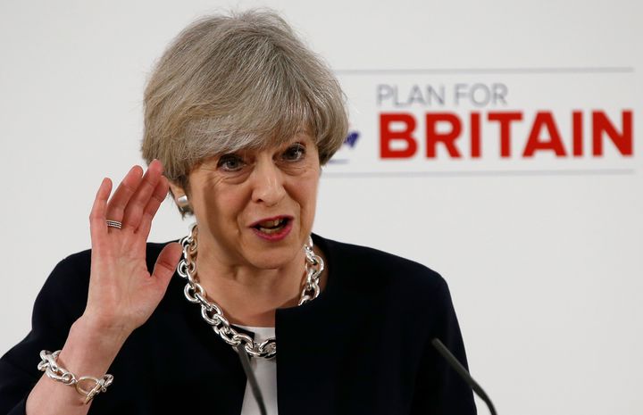 Theresa May faces fresh pressure to exempt foreign students from official migration figures, with a potential backbench Tory revolt on the issue next week