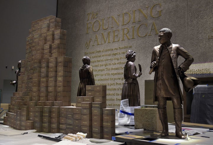 Each brick represents an enslaved African “owned” by U.S. President Thomas Jefferson, principle author of the Declaration of