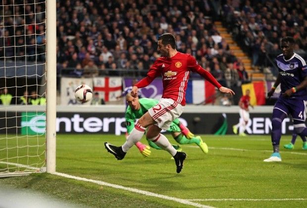 Henrikh Mkhitaryan gives Manchester United the crucial away goal in their Europa League quarterfinal match-up against Anderlecht in Brussels.