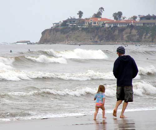 <p>Chris & Harper enjoying their Daddy-Daughter time down by the water.</p>