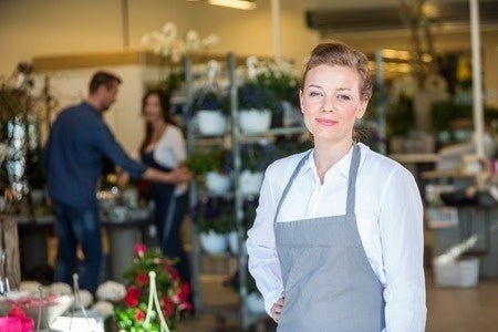 One advantage enjoyed by physical retail stores is the sales staff available for questions and persuasion.