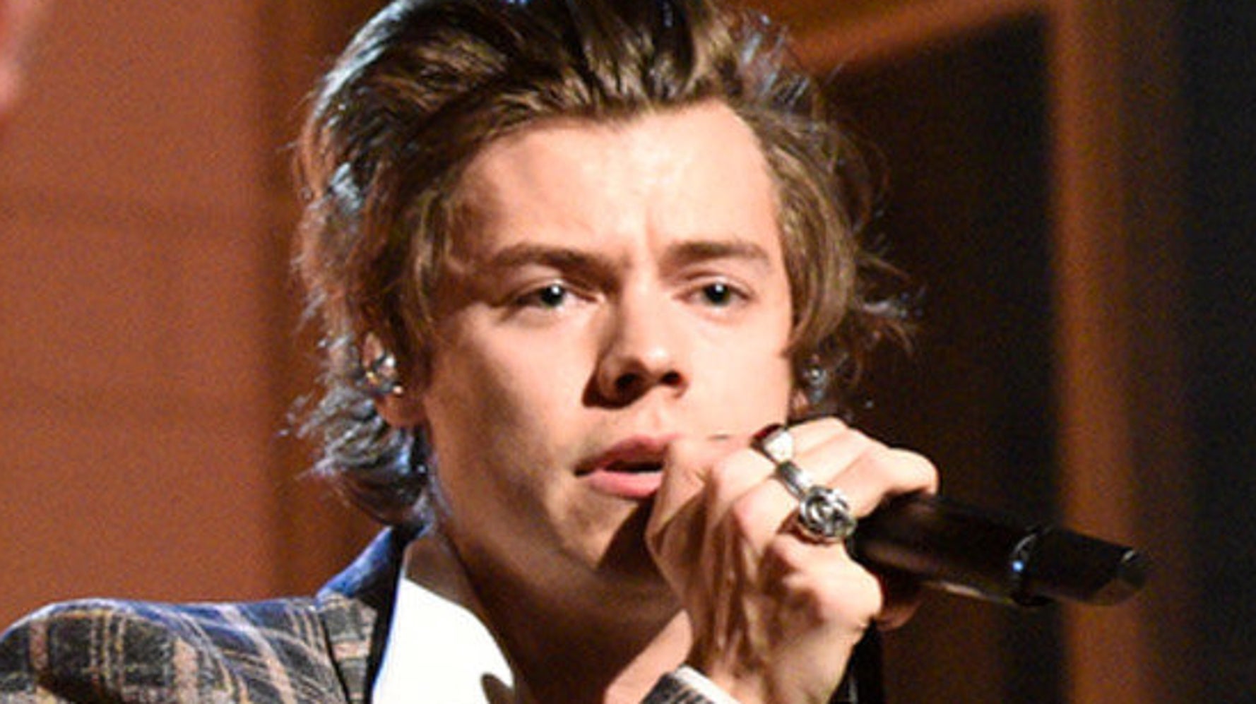 Harry Styles Has Nothing But Respect For His Female Teen Fan