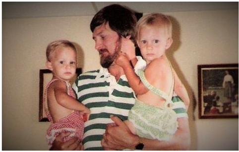 Jennifer and her sister Sarah.